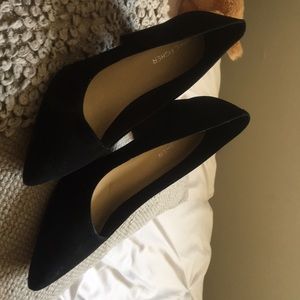 BRAND NEW MARC FISHER HEELS!